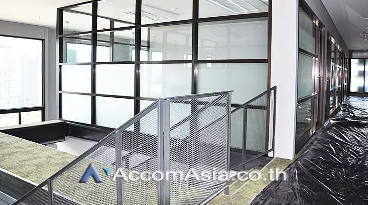  1  Office Space For Rent in Phaholyothin ,Bangkok MRT Phahon Yothin at Promphan 3 AA15834